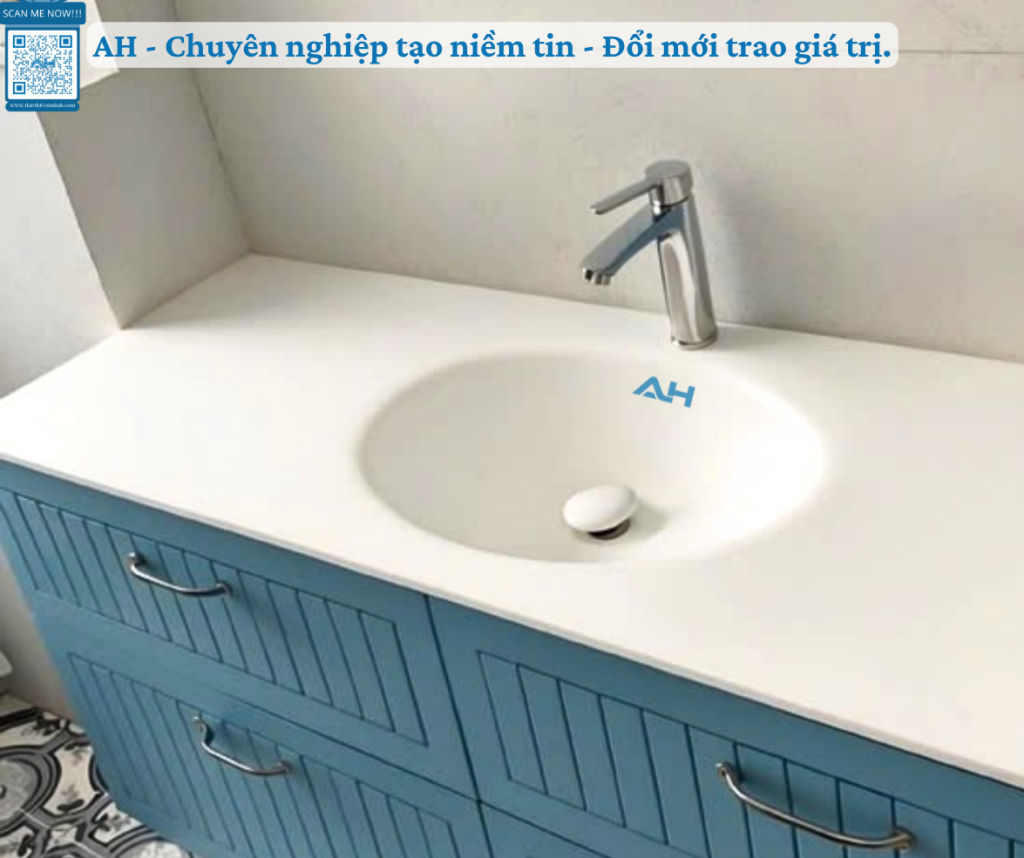 lavabo solid surface liền mặt bàn cho phòng tắm gia đình