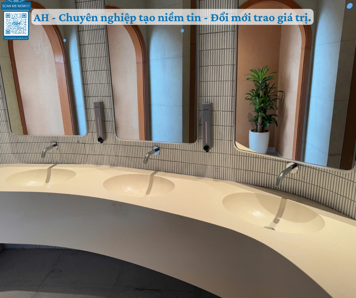 Bàn giao lavabo solid surface không đường nối chống thấm dự án Long An